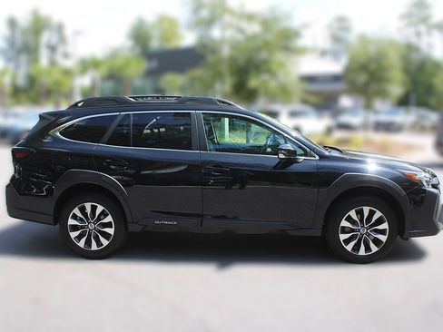 Used 2024 Subaru Outback Limited AWD/4WD image 14