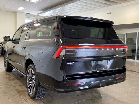Certified 2026 Lincoln Navigator L Black Label AWD/4WD image 5