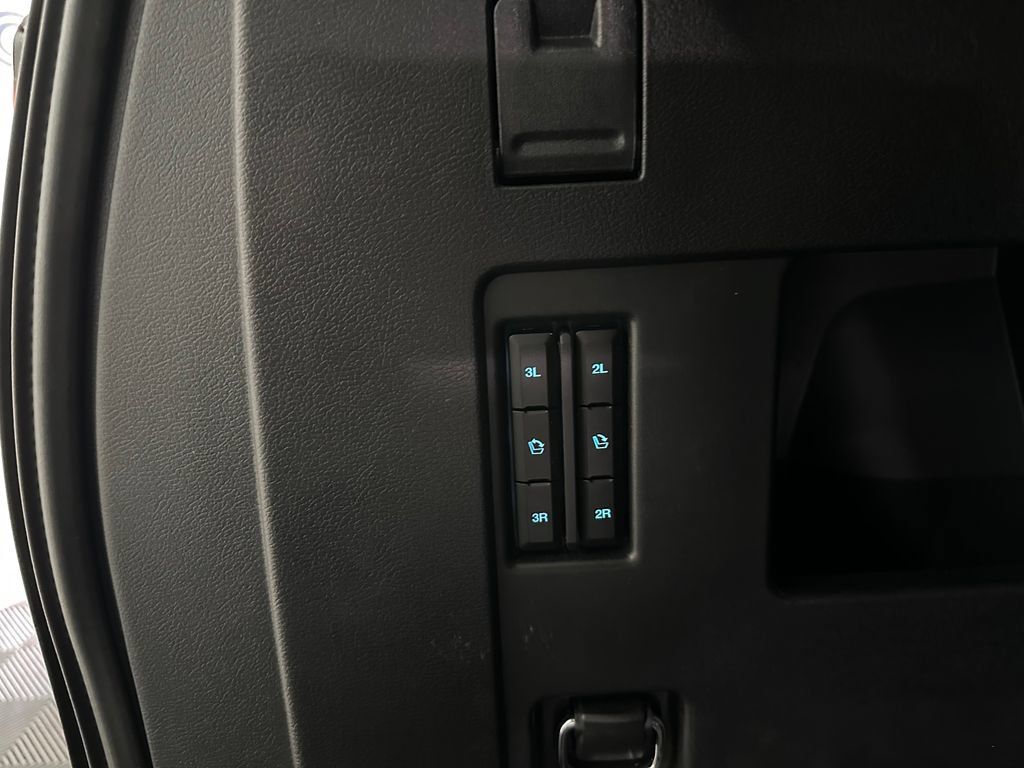 Used 2022 Ford Expedition Platinum AWD/4WD image 38