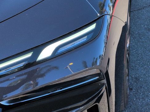 Certified 2024 BMW 760i xDrive 760i xDrive w/ Premium Package 2 image 6