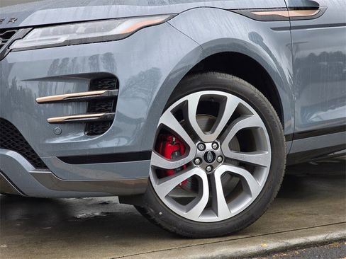 Used 2022 Land Rover Range Rover Evoque R-Dynamic SE image 2