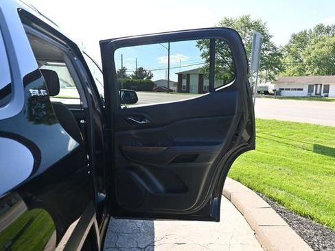 Used 2019 GMC Acadia SLE w/ Driver Alert Package I AWD/4WD image 20