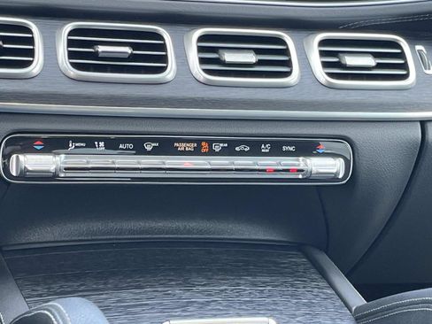 Used 2025 Mercedes-Benz GLE 450 4MATIC Coupe image 17