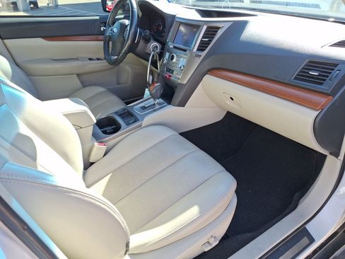 Used 2013 Subaru Outback 2.5i Limited image 35