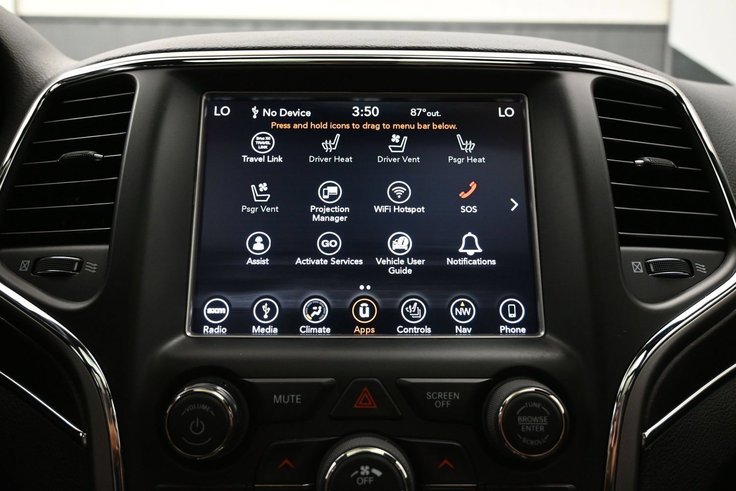 Used 2018 Jeep Grand Cherokee Limited w/ Luxury Group II RWD image 34