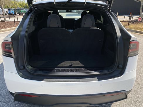 Used 2022 Tesla Model X Plaid image 41