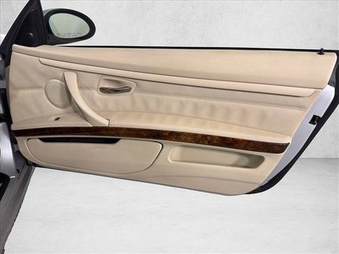 Used 2007 BMW 335i Convertible RWD image 15
