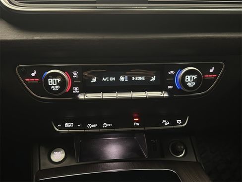 Used 2021 Audi Q5 2.0T Premium w/ Convenience Package image 27