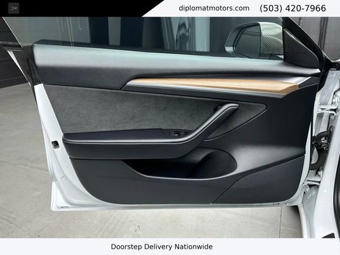 Used 2022 Tesla Model 3 Performance image 22