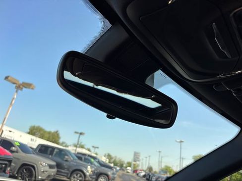 Used 2024 Jeep Grand Cherokee L Altitude AWD/4WD image 29