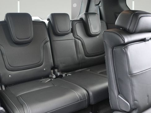 Certified 2025 Nissan Armada PRO-4X AWD/4WD image 14