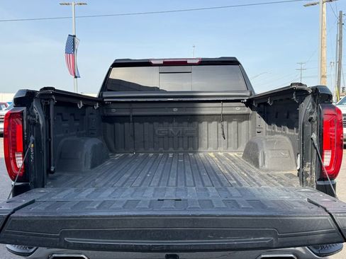 Used 2024 GMC Sierra 1500 SLT w/ SLT Premium Plus Package image 7