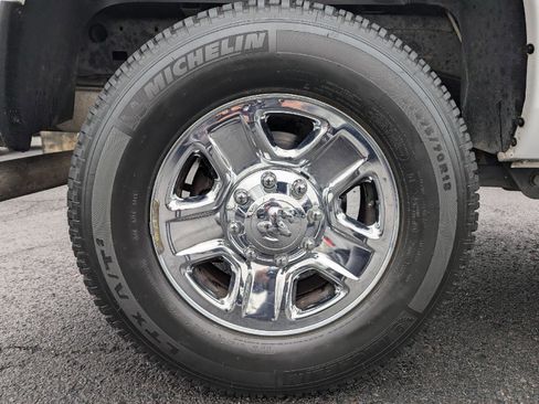 Used 2018 RAM 2500 SLT image 13