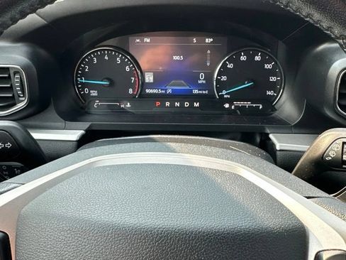 Used 2021 Ford Explorer XLT w/ Equipment Group 202A AWD/4WD image 16