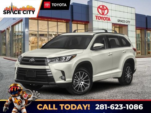 Used 2019 Toyota Highlander XLE FWD image 1