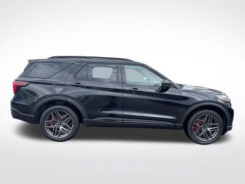 Used 2025 Ford Explorer ST-Line w/ ST-Line Street Pack AWD/4WD image 6