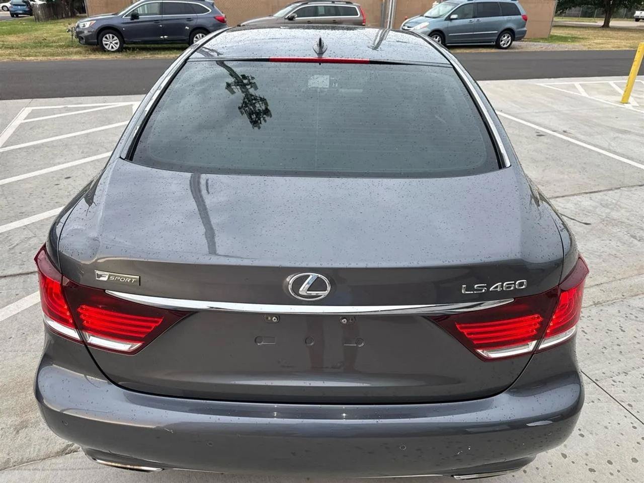 Used 2015 Lexus LS 460 w/ F Sport Package RWD image 12