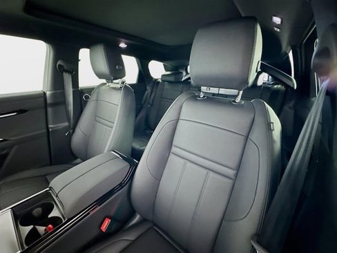 Used 2026 Land Rover Range Rover Evoque S image 11