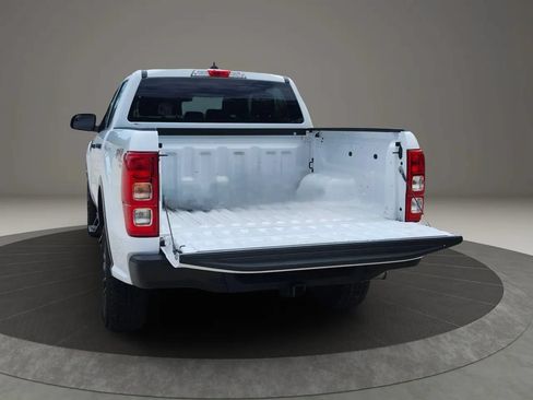 Used 2019 Ford Ranger XL w/ Equipment Group 101A Mid AWD/4WD image 8