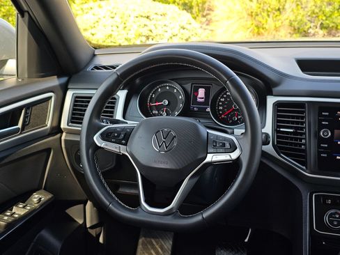 Used 2021 Volkswagen Atlas Cross Sport SE w/ Panoramic Sunroof Package AWD/4WD image 24