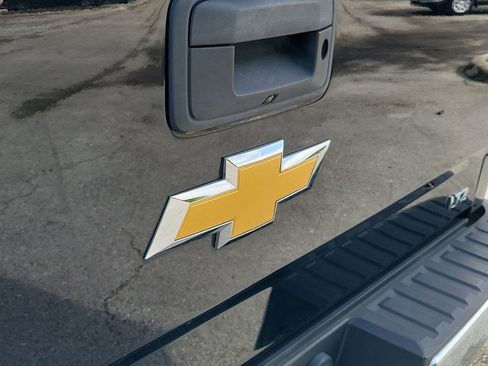 Used 2017 Chevrolet Silverado 1500 LTZ Z71 image 12