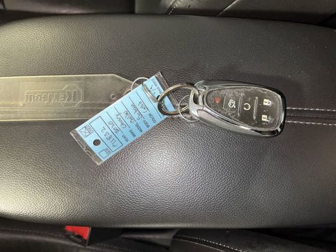 Used 2020 Chevrolet Malibu Premier image 24