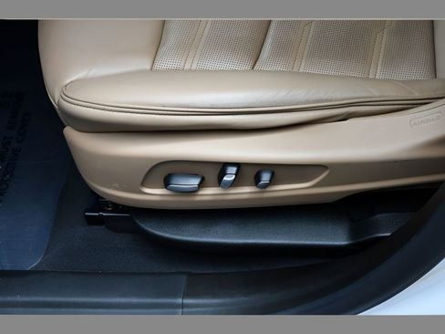 Certified 2023 Cadillac XT6 Premium Luxury w/ Platinum Package AWD/4WD image 35