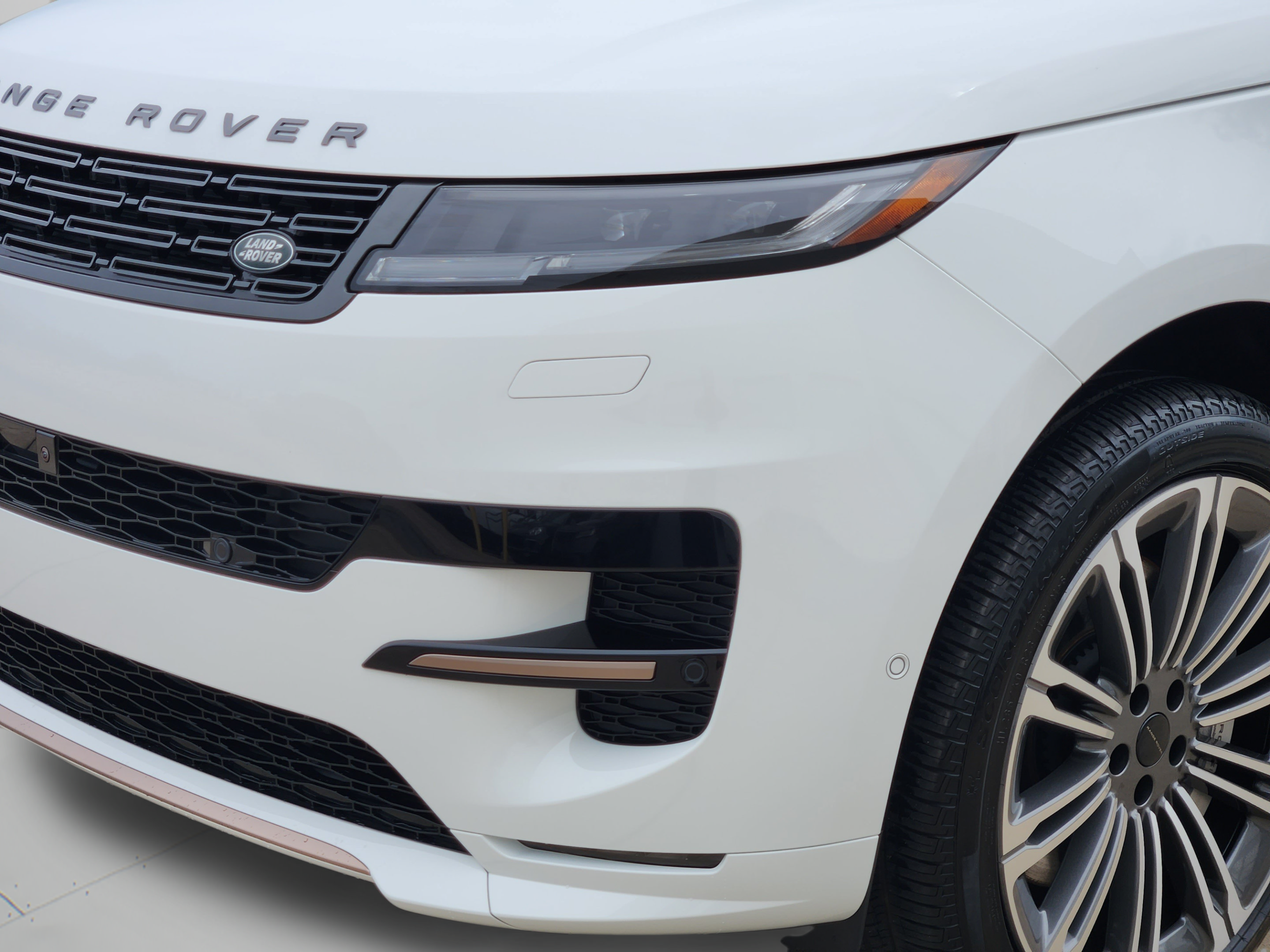 New 2026 Land Rover Range Rover Sport Dynamic SE AWD/4WD image 29