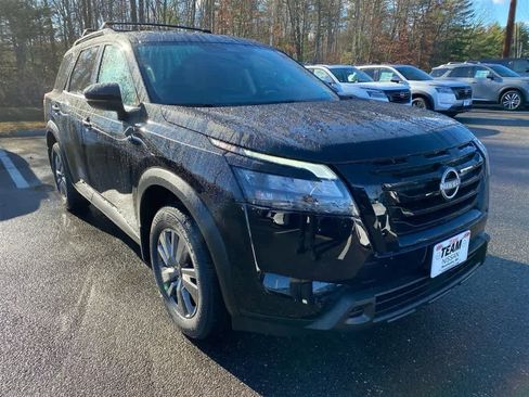 New 2025 Nissan Pathfinder SV image 1