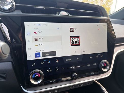 Used 2023 Lexus RZ 450e Premium image 28