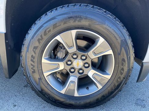 Used 2020 Chevrolet Colorado Z71 image 9