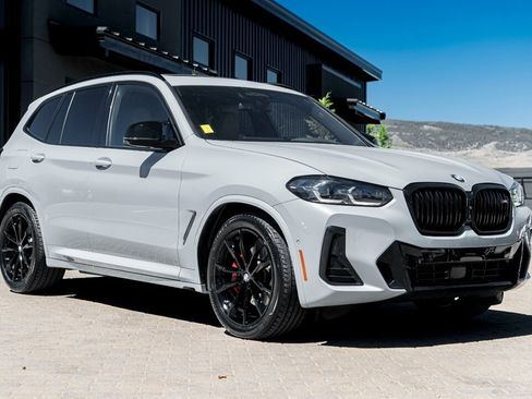 Used 2022 BMW X3 M40i AWD/4WD image 1