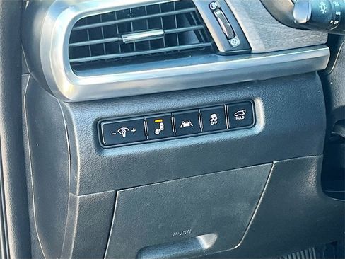 Used 2022 Kia Telluride EX image 10