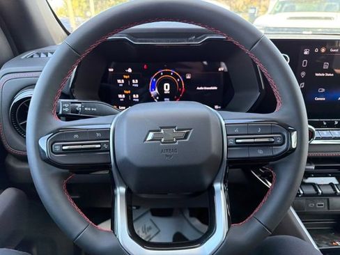 New 2025 Chevrolet Colorado Z71 w/ Midnight Edition image 27