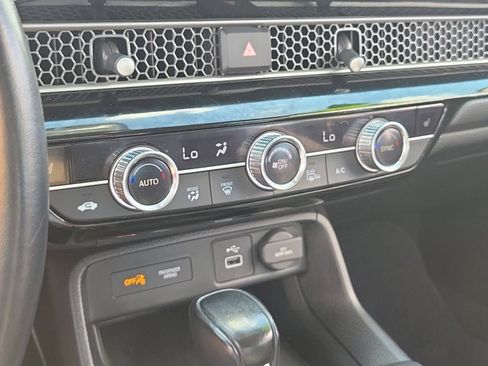 Certified 2023 Honda Civic EX image 27