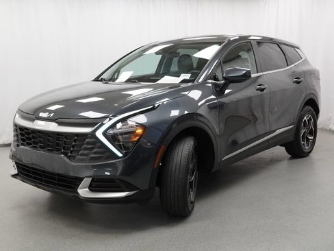 Used 2023 Kia Sportage LX AWD/4WD image 4