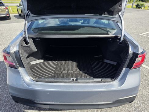 Used 2022 Subaru Legacy Limited image 17