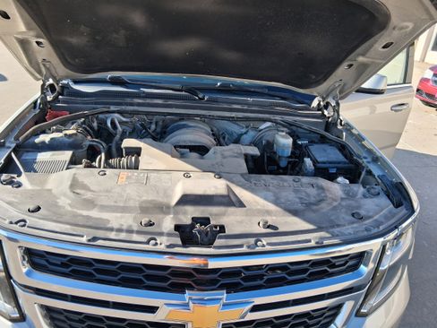 Used 2017 Chevrolet Tahoe LT w/ Luxury Package image 9