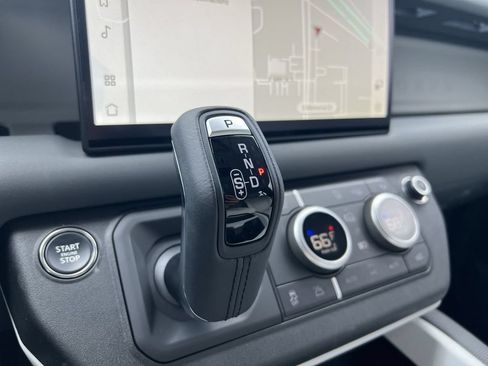 Certified 2025 Land Rover Defender 110 S AWD/4WD image 27