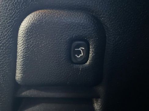 Used 2018 Jeep Grand Cherokee Limited w/ Trailer Tow Group IV image 12