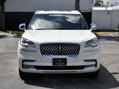 Used 2020 Lincoln Aviator Black Label w/ Dynamic Handling Package image 2