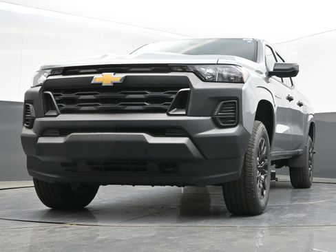 New 2026 Chevrolet Colorado W/T w/ WT Custom Package AWD/4WD image 39