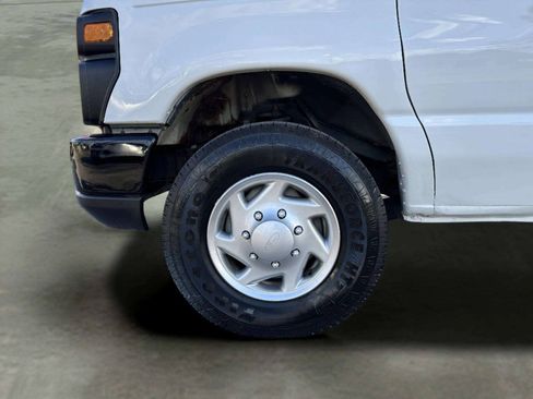 Used 2012 Ford E-250 and Econoline 250 w/ PWR Group RWD image 33