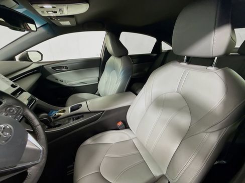 Used 2021 Toyota Avalon XLE image 20