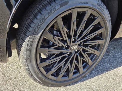 Used 2025 Hyundai Santa Fe Calligraphy image 21
