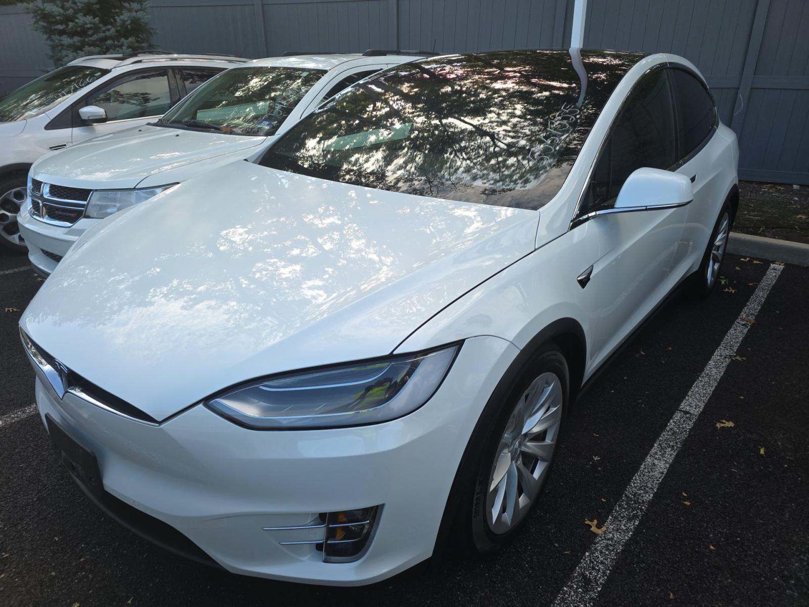 Used 2020 Tesla Model X Long Range AWD/4WD image 1