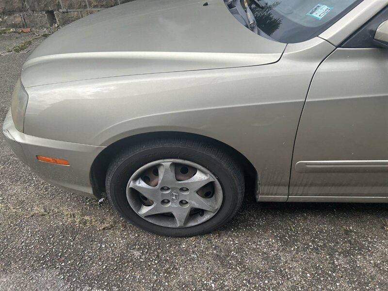 Used 2005 Hyundai Elantra GLS FWD image 21