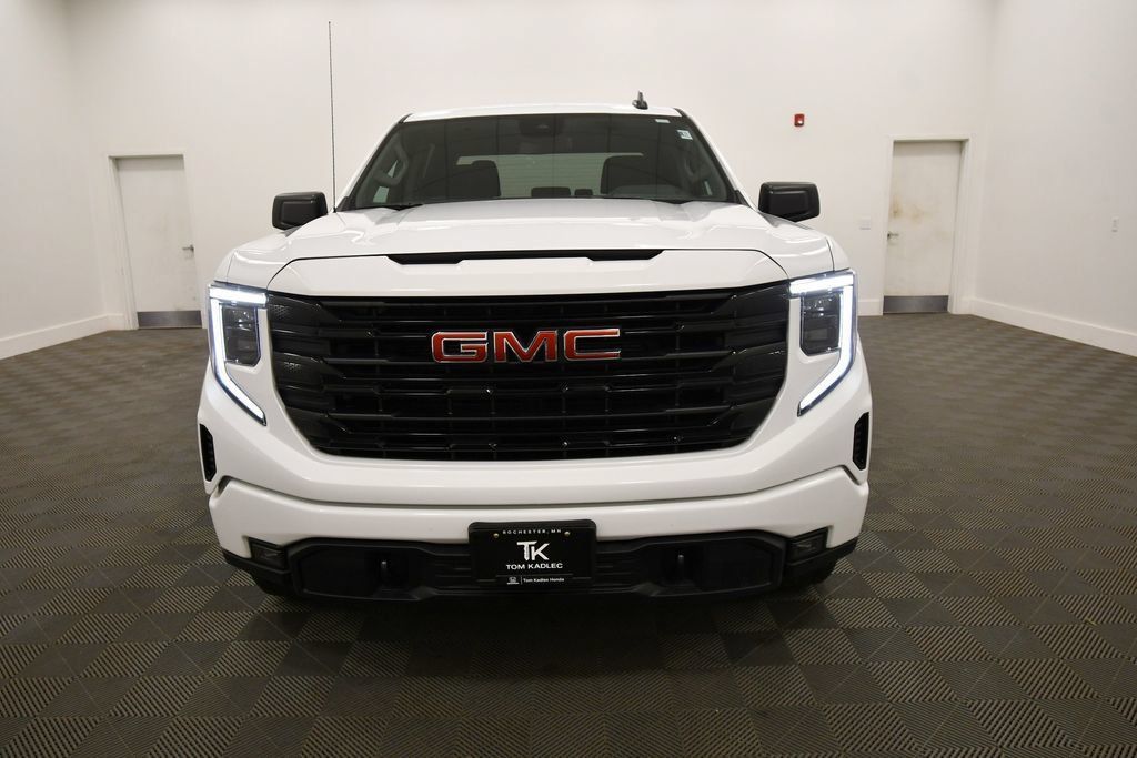 Used 2024 GMC Sierra 1500 Elevation w/ X31 Off-Road Package AWD/4WD image 11