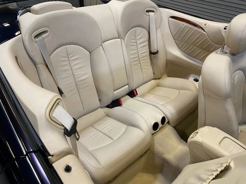 Used 2007 Mercedes-Benz CLK 350 Cabriolet image 35
