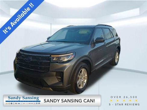 Used 2025 Ford Explorer Active RWD image 1